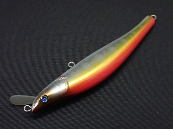 ピンクヤマメ (オーロラ&ケイムラパー)