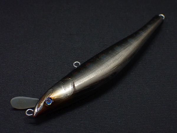 オーロラブラックヤマメ (オーロラ&ケイムラパー)