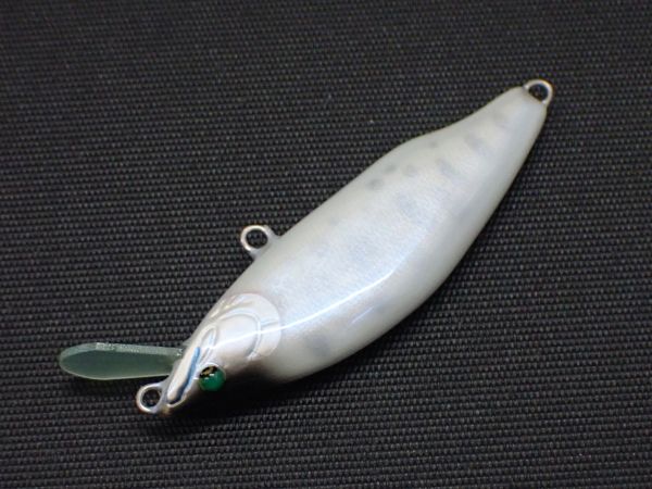 ホワイトヤマメ(ブルーパール)