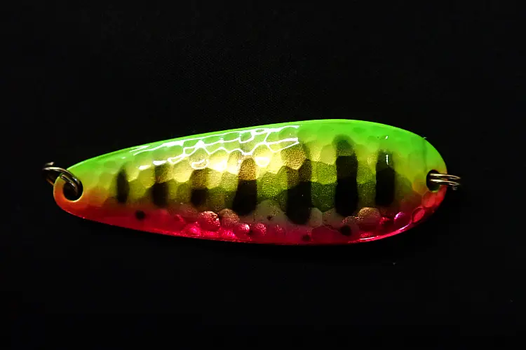 蛍紫 グリーンライムヤマメPB