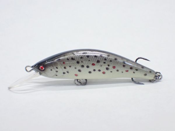 R7ブラウン(ルビーアイ)