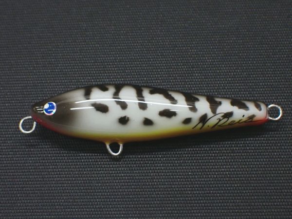 ホワイトコーチドッグ