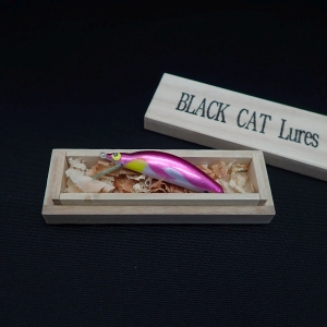 【ブラックキャット】 Envy 52HS ピンクペンギン