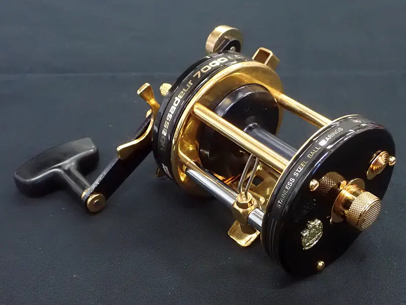 【アブガルシア】 アンバサダー 7000CDL GC-00003 中古