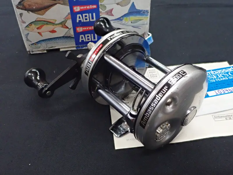 【アブガルシア】 アンバサダー6500C パーミングカップ シルバー 840400 中古