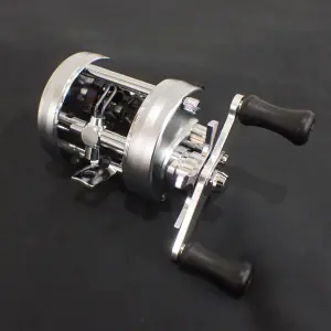 【アベイル】 2501C IAR 山リム マットクロム 中古