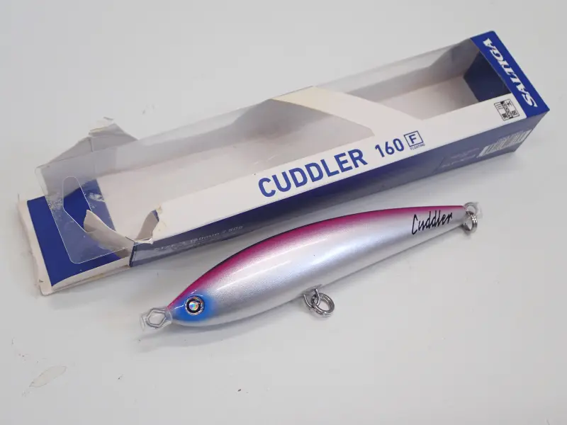 【ダイワ】 ソルティガ カドラー 160F チェリーピンク 中古