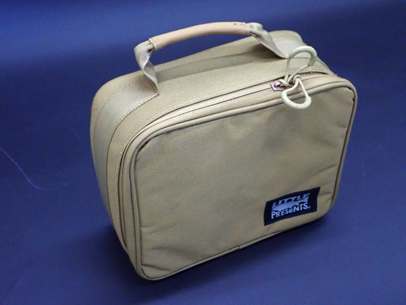 【リトルプレゼンツ】 AC-106 セミハードタックルケース M カーキ 中古